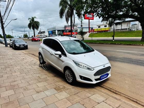 FORD FIESTA 1.6 TITANIUM HATCH 16V FLEX 4P MANUAL